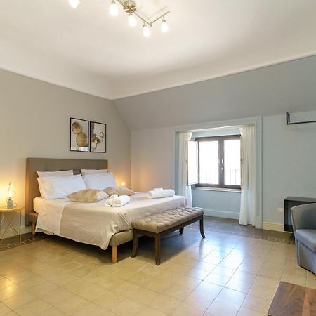 La Finestra Sul Duomo Bed & Breakfast Catania Exterior photo