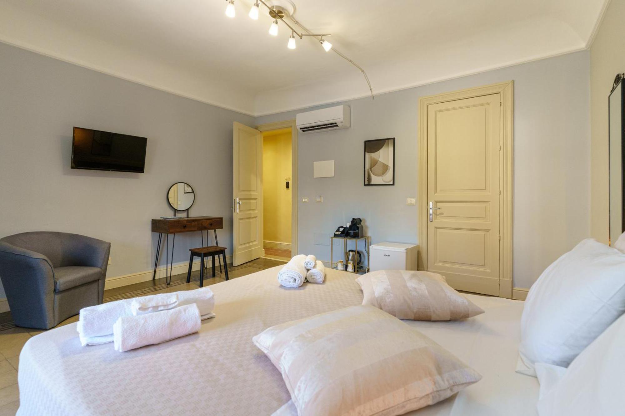La Finestra Sul Duomo Bed & Breakfast Catania Exterior photo