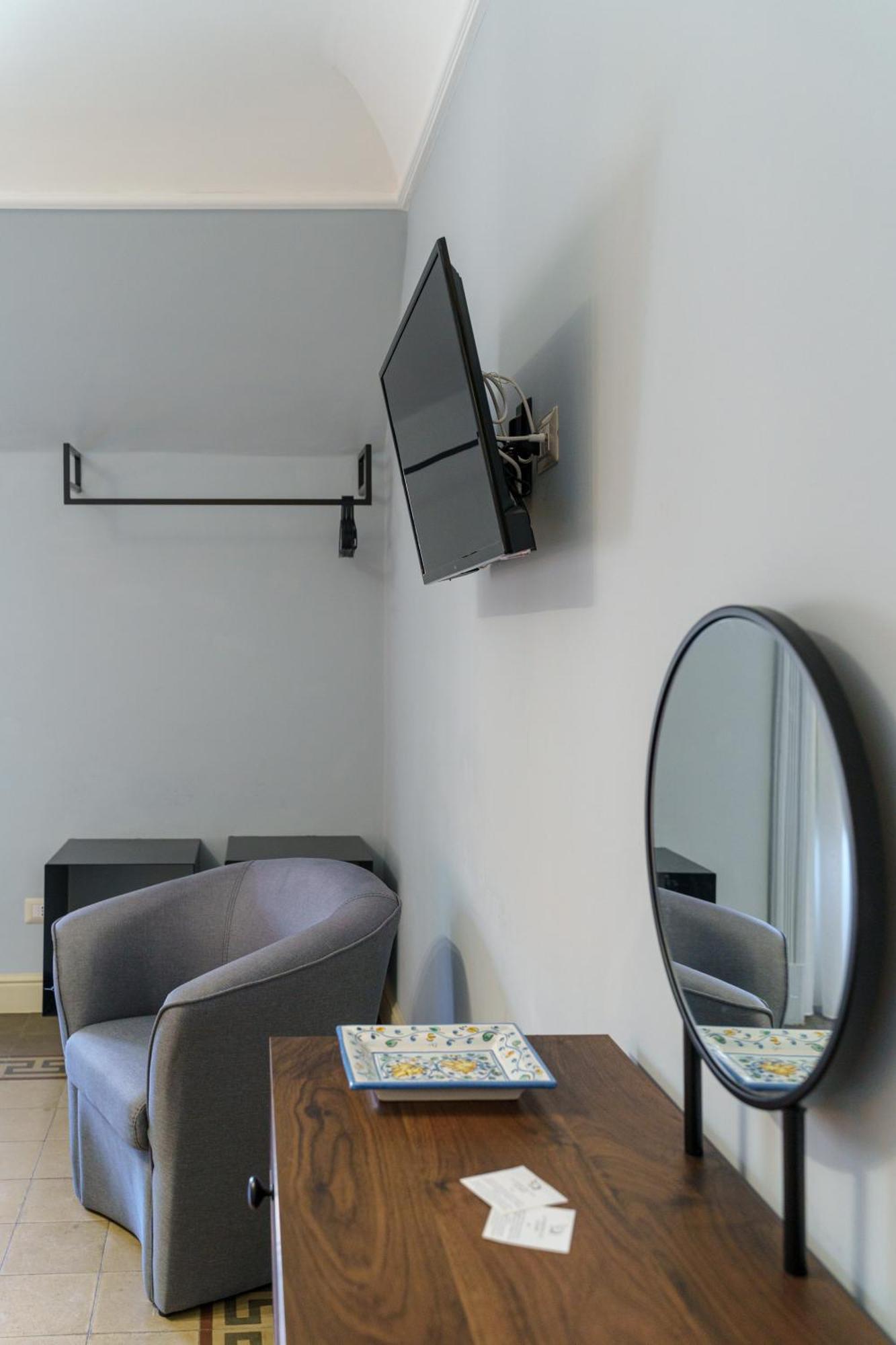 La Finestra Sul Duomo Bed & Breakfast Catania Exterior photo