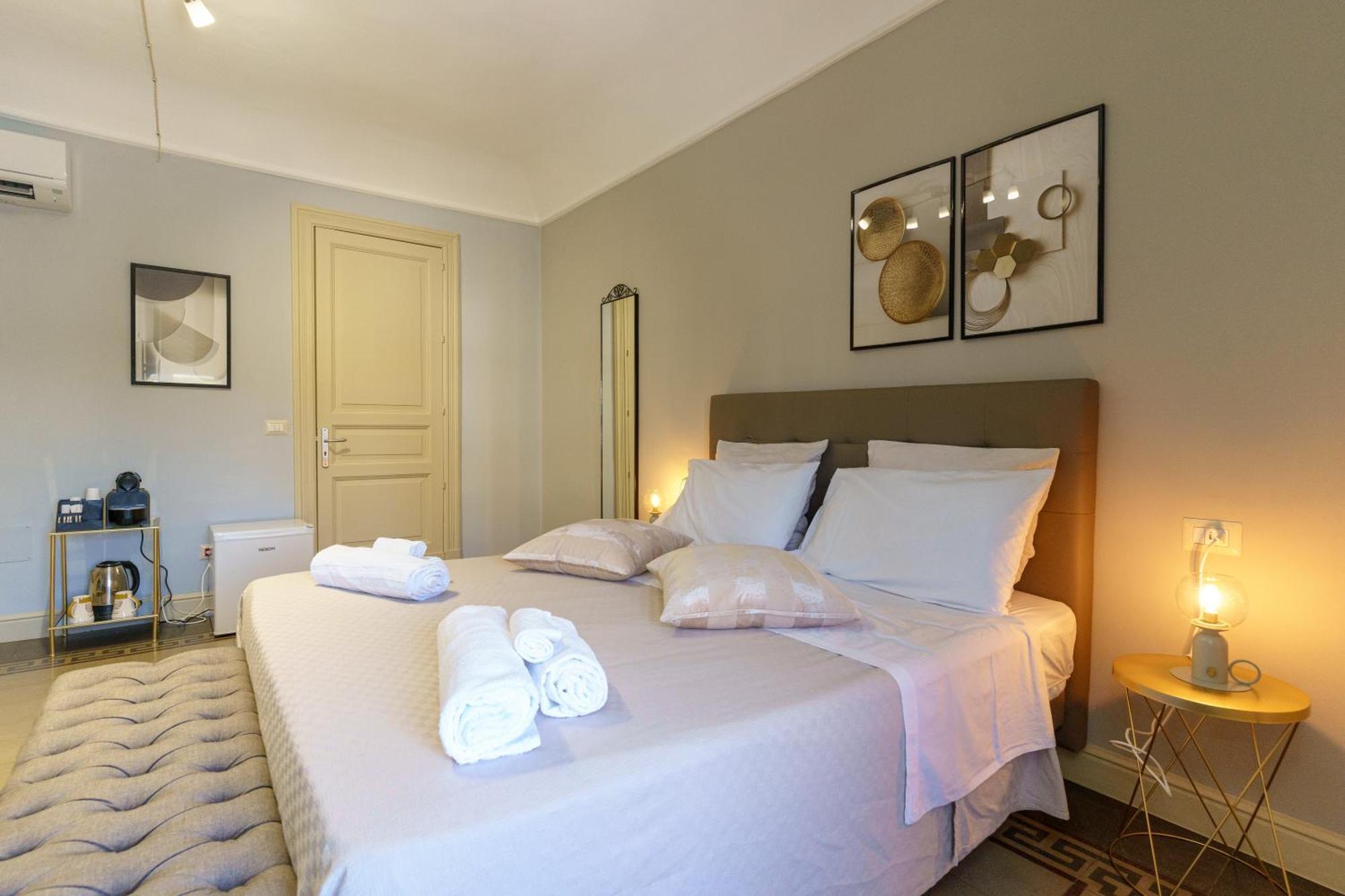 La Finestra Sul Duomo Bed & Breakfast Catania Exterior photo
